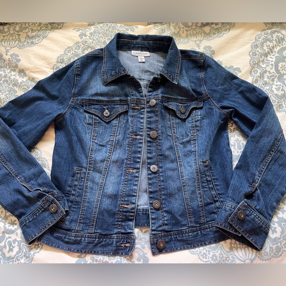 Women’s Denim Jacket- Medium